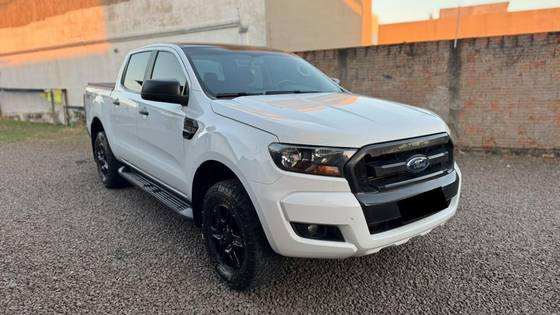 FORD RANGER 2.2 XLS 4X4 CD 16V DIESEL 4P MANUAL FORD RANGER 2.2 XLS 4X4 CD 16V DIESEL 4P MANUAL